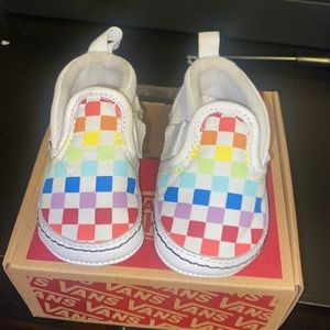 Checker box infant vans size 3
